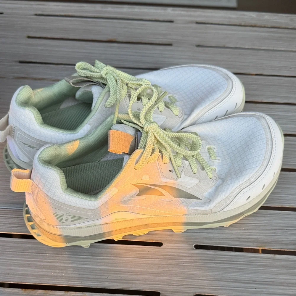 Altra White and Mint Athletic Shoes - Picture 2 of 5